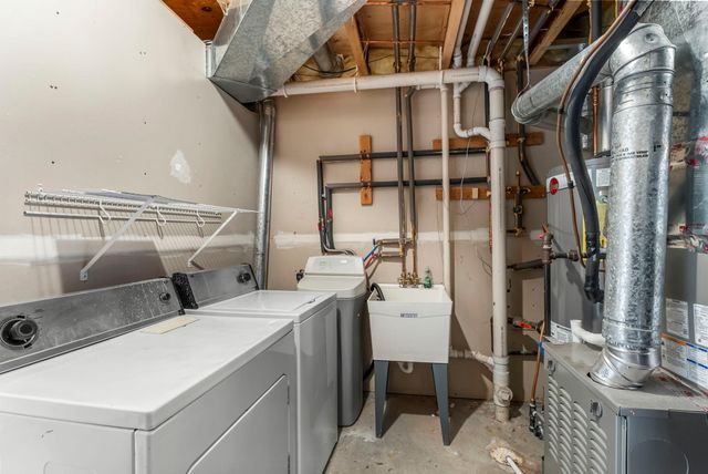 356 Gironde Court, Woodbury, MN 55125