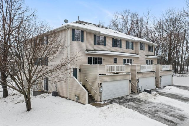 356 Gironde Court, Woodbury, MN 55125