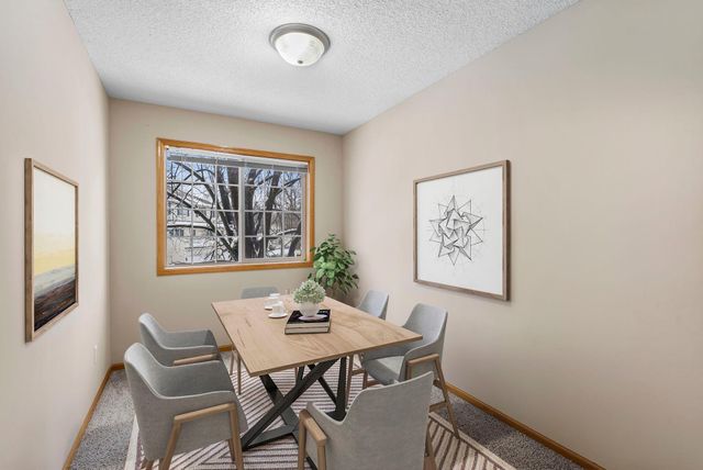 356 Gironde Court, Woodbury, MN 55125