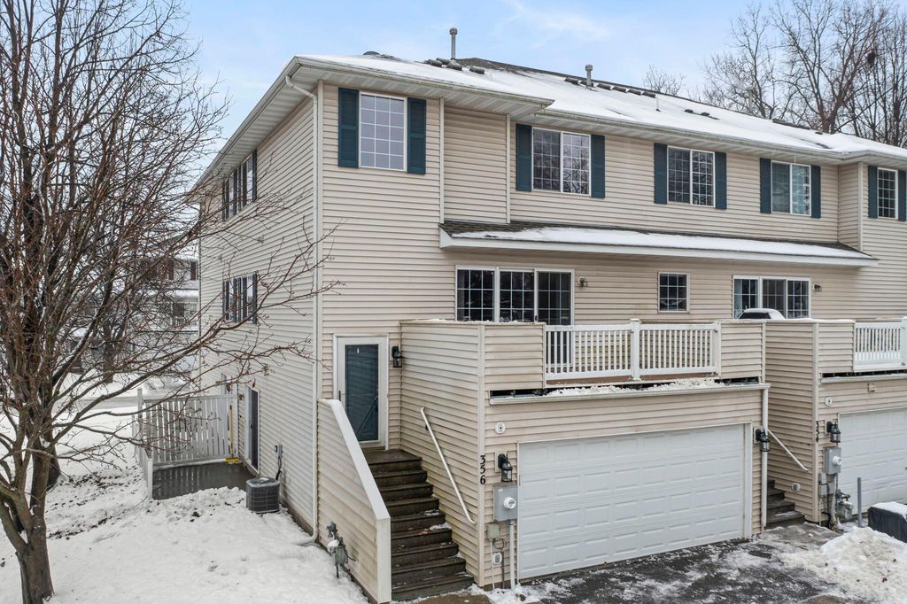 356 Gironde Court, Woodbury, MN 55125