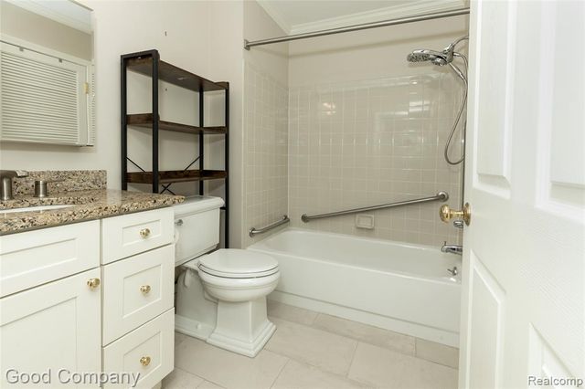 969 Wexford Way, Rochester Hills, MI 48307