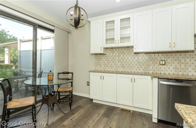 969 Wexford Way, Rochester Hills, MI 48307