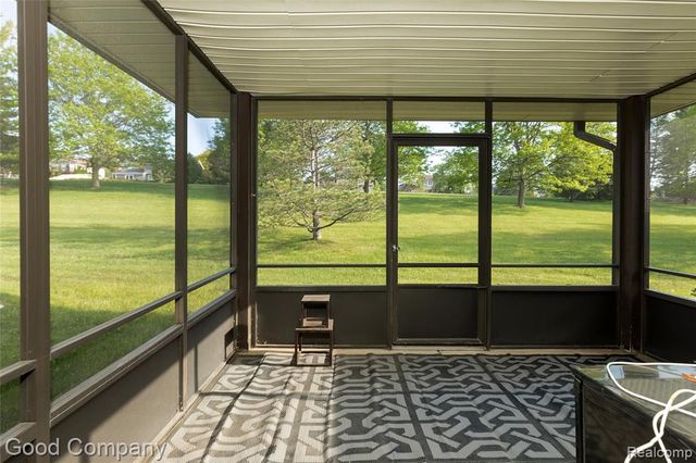 969 Wexford Way, Rochester Hills, MI 48307