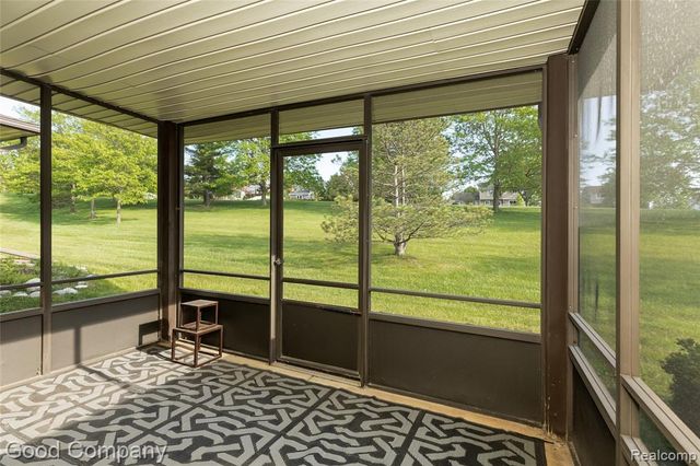 969 Wexford Way, Rochester Hills, MI 48307