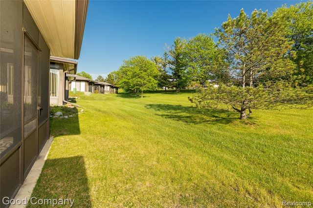 969 Wexford Way, Rochester Hills, MI 48307