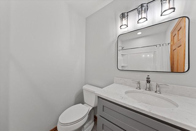 1624 Randy CIRCLE, Port Washington, WI 53074