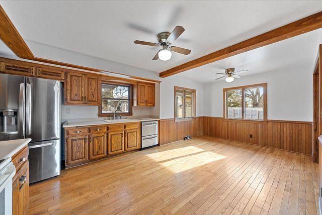 1624 Randy CIRCLE, Port Washington, WI 53074