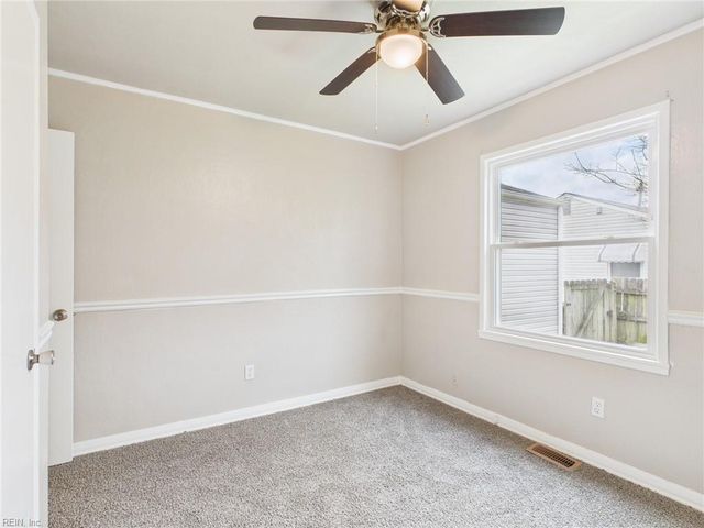 3304 Greenwood DR, Hampton, VA 23666