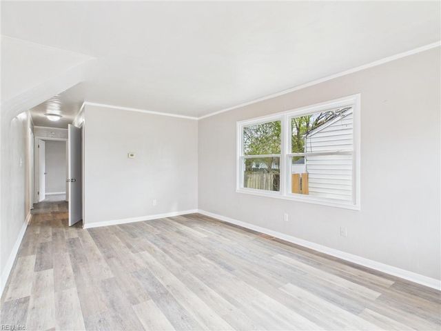 3304 Greenwood DR, Hampton, VA 23666