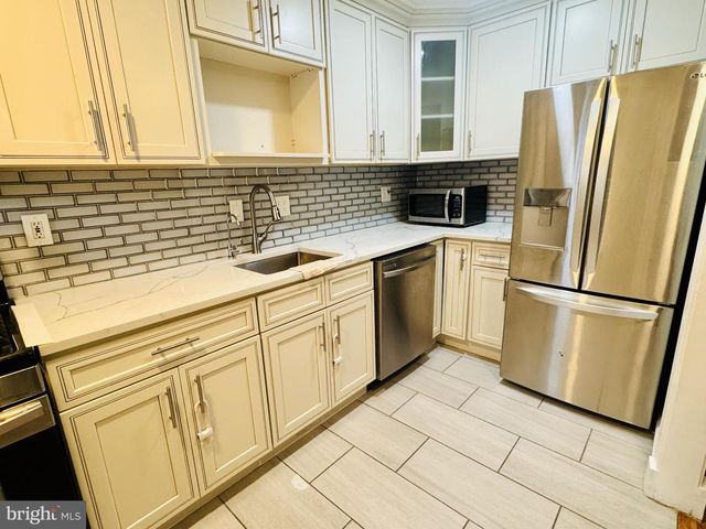 4118 BUENA VISTA AVE, Baltimore, MD 21211