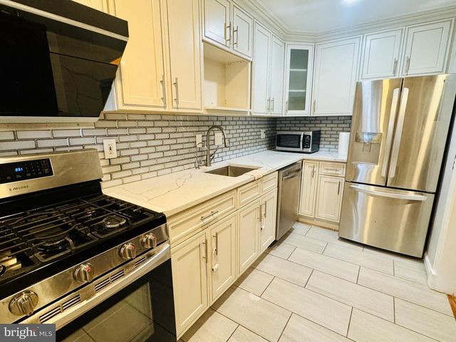 4118 BUENA VISTA AVE, Baltimore, MD 21211