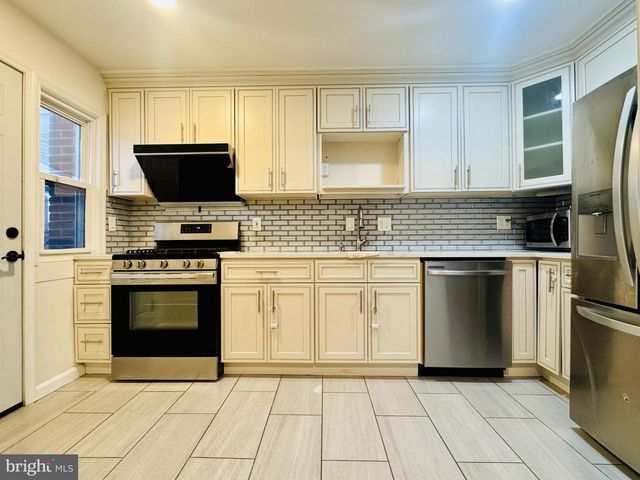 4118 BUENA VISTA AVE, Baltimore, MD 21211