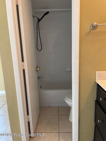 1495 Malibu Circle NE 102, Palm Bay, FL 32905