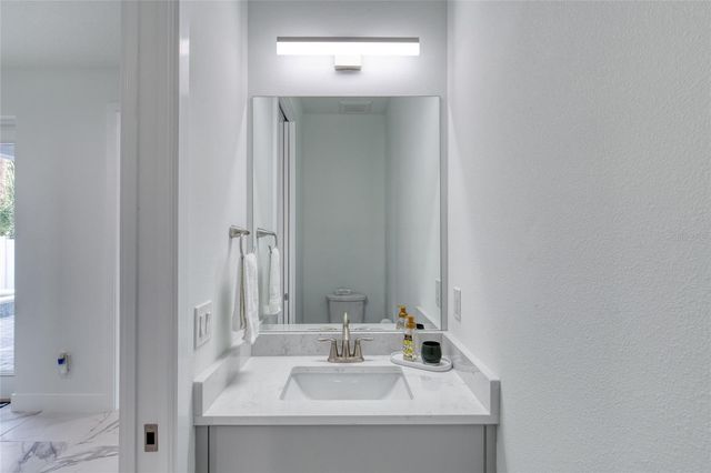 206 N HALIFAX AVENUE, Daytona Beach, FL 32118