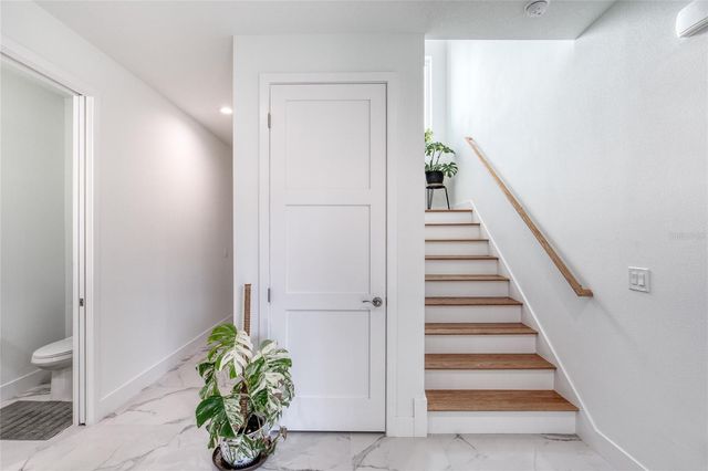 206 N HALIFAX AVENUE, Daytona Beach, FL 32118