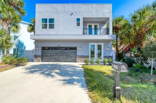 206 N HALIFAX AVENUE, Daytona Beach, FL 32118