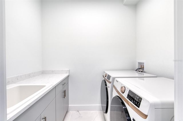 206 N HALIFAX AVENUE, Daytona Beach, FL 32118