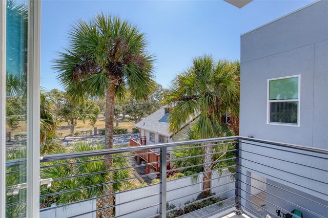 206 N HALIFAX AVENUE, Daytona Beach, FL 32118