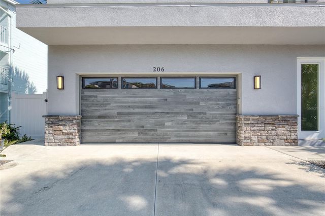 206 N HALIFAX AVENUE, Daytona Beach, FL 32118