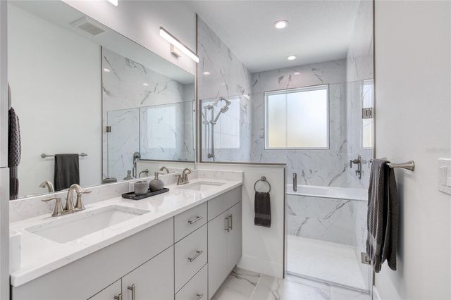 206 N HALIFAX AVENUE, Daytona Beach, FL 32118