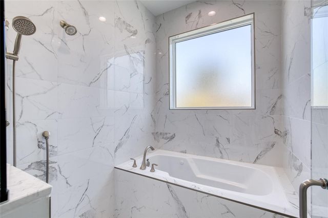 206 N HALIFAX AVENUE, Daytona Beach, FL 32118