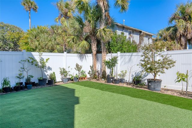 206 N HALIFAX AVENUE, Daytona Beach, FL 32118