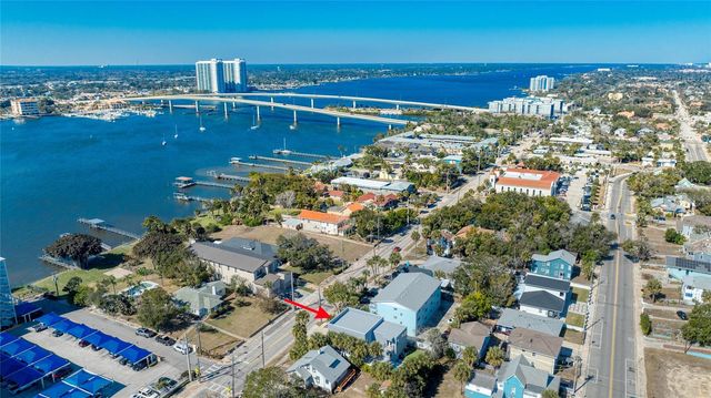 206 N HALIFAX AVENUE, Daytona Beach, FL 32118