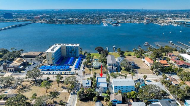 206 N HALIFAX AVENUE, Daytona Beach, FL 32118