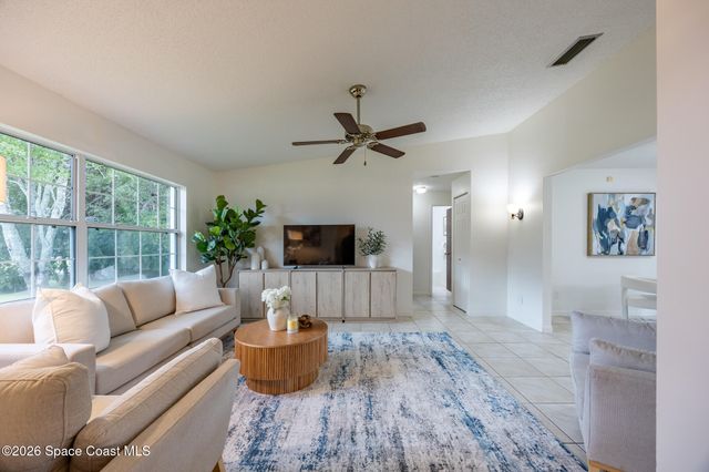 317 Fernandina Street NW, Palm Bay, FL 32907