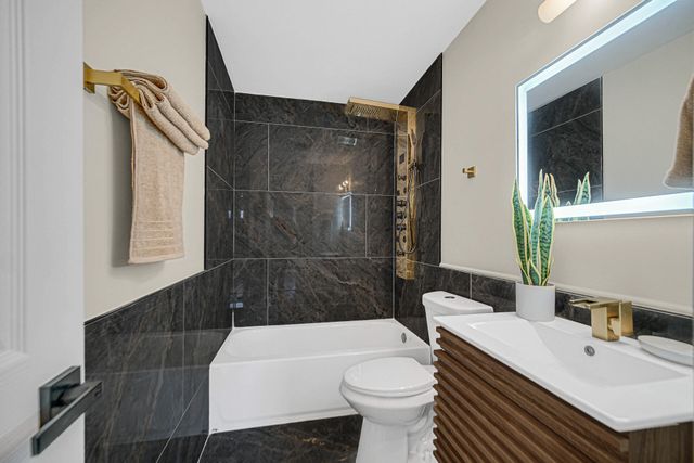 3556 W 21st Avenue, Gary, IN 46404