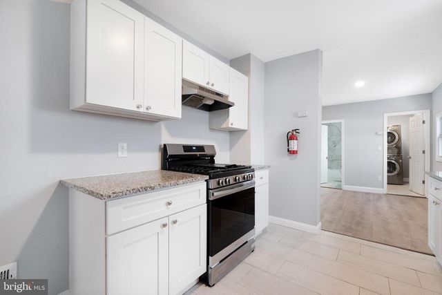 406 BURNT MILL RD, Cherry Hill, NJ 08003