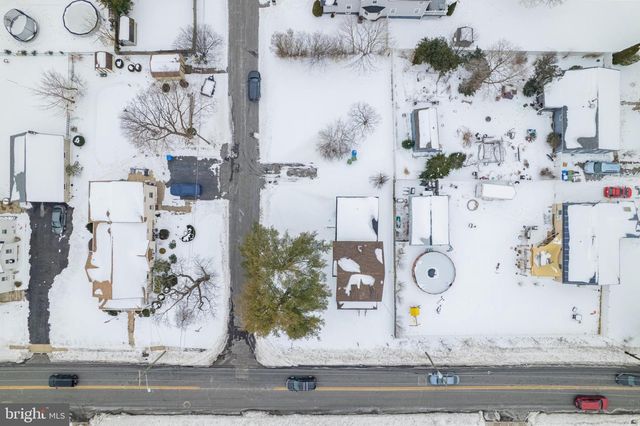 406 BURNT MILL RD, Cherry Hill, NJ 08003