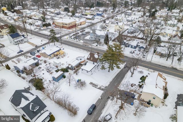 406 BURNT MILL RD, Cherry Hill, NJ 08003