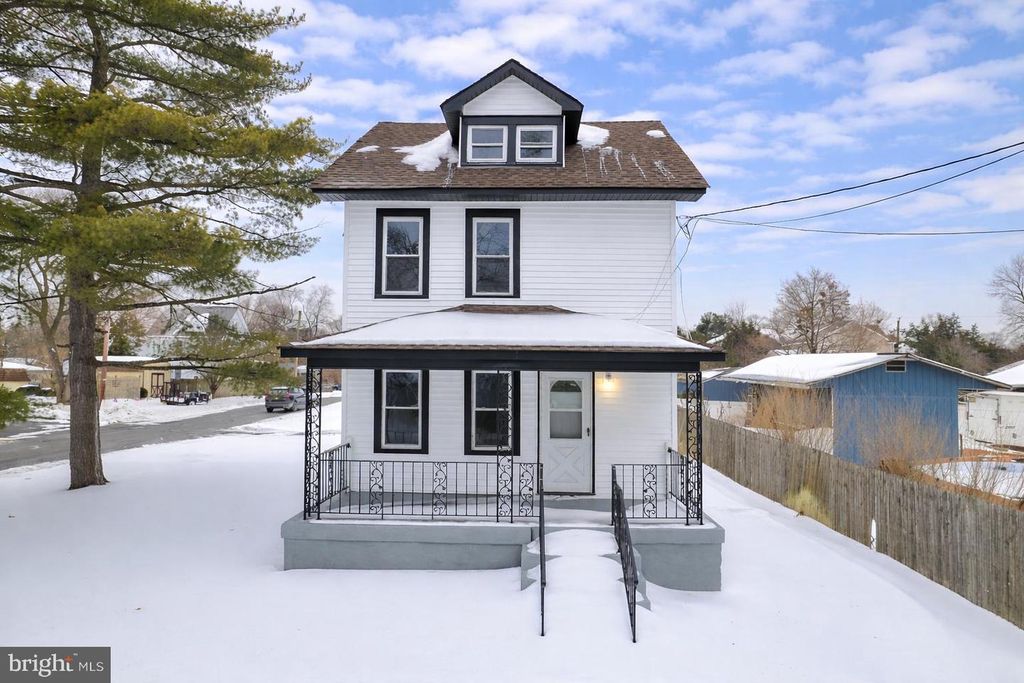 406 BURNT MILL RD, Cherry Hill, NJ 08003