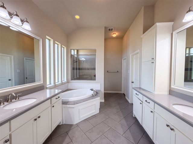 15133 Seventeen Lakes Boulevard, Fort Worth, TX 76262