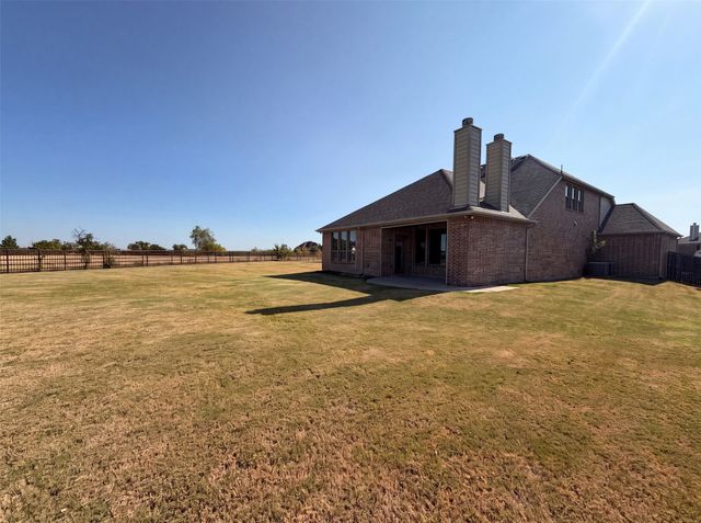 15133 Seventeen Lakes Boulevard, Fort Worth, TX 76262