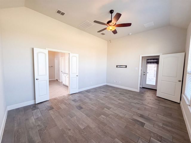 15133 Seventeen Lakes Boulevard, Fort Worth, TX 76262