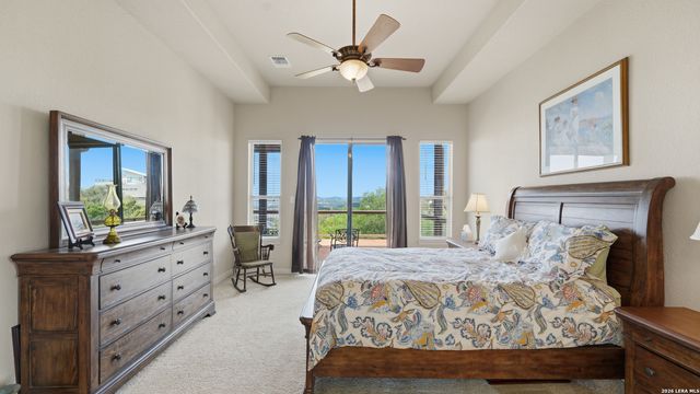 322 Kings Crown, Canyon Lake, TX 78133