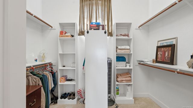 322 Kings Crown, Canyon Lake, TX 78133