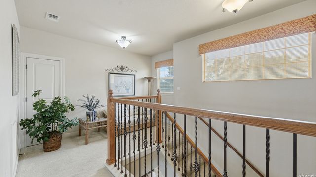 322 Kings Crown, Canyon Lake, TX 78133