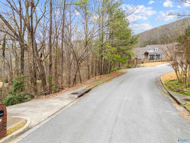 1235 Shadow Ridge Drive SE, Huntsville, AL 35803
