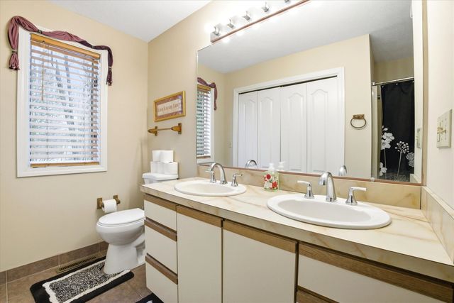 47 Drew Woods Drive, Derry, NH 03038