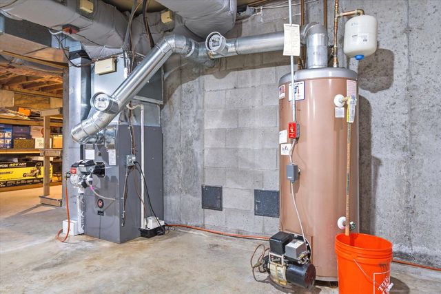 47 Drew Woods Drive, Derry, NH 03038