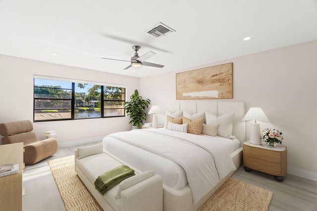 14 Westgate Lane B, Boynton Beach, FL 33436