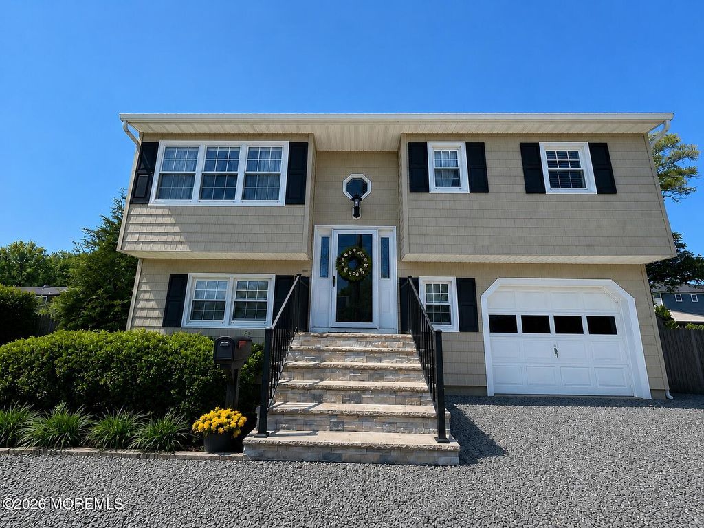 637 Bray Avenue, Port Monmouth, NJ 07758