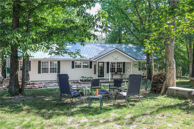 1000 County Road 9051, Green Forest, AR 72638