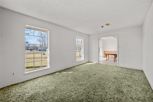 9085 Fm 1409, Dayton, TX 77535