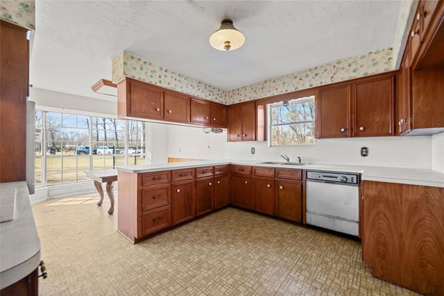 9085 Fm 1409, Dayton, TX 77535