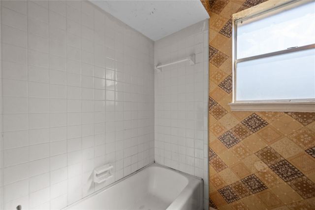 9085 Fm 1409, Dayton, TX 77535