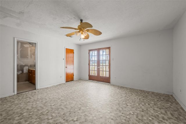 9085 Fm 1409, Dayton, TX 77535